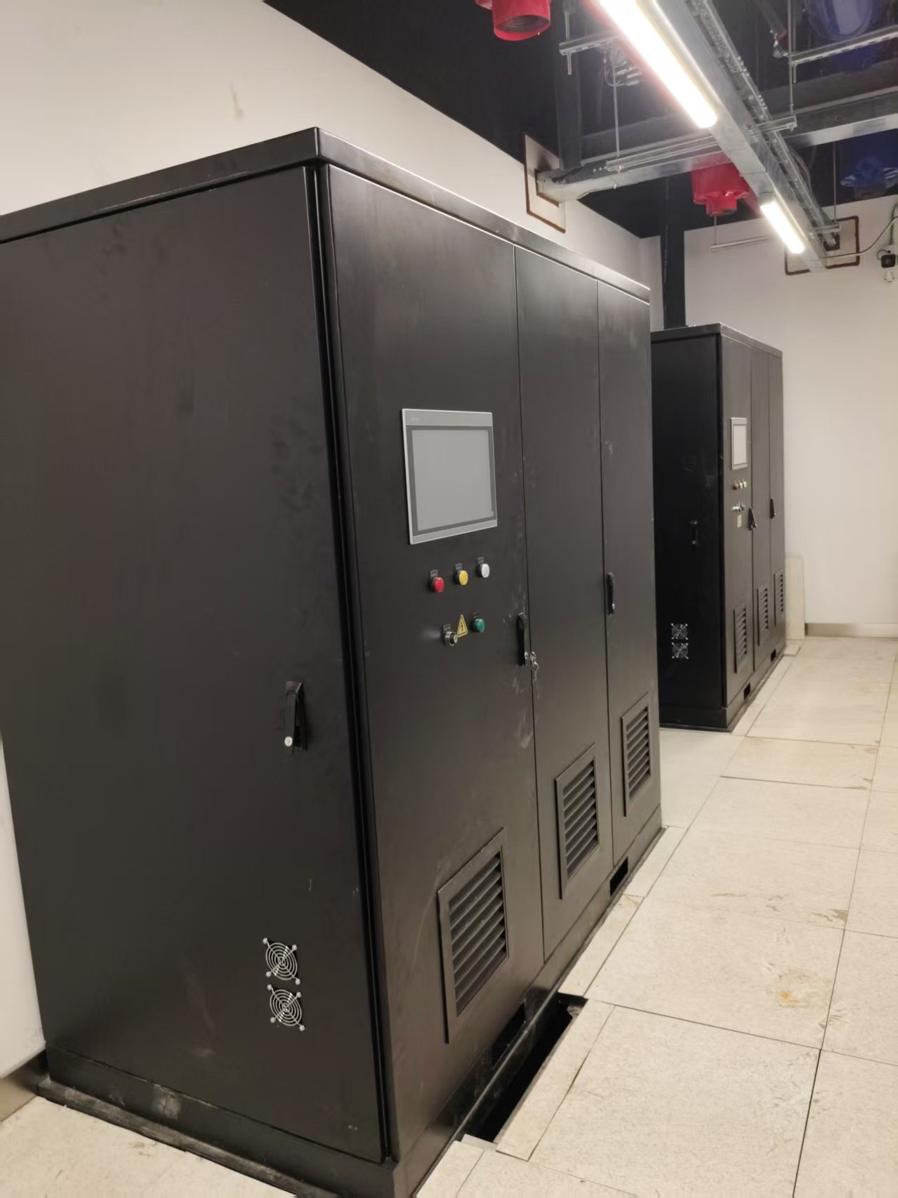 Centralized Cooling Distribution Unit for AI Data Center Liquid Cooling Applications