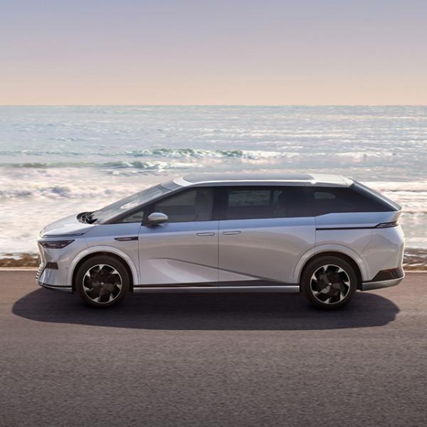 Experience the Future of Transportation with Xpeng X9 End MPV Unmatched Performance and Technology