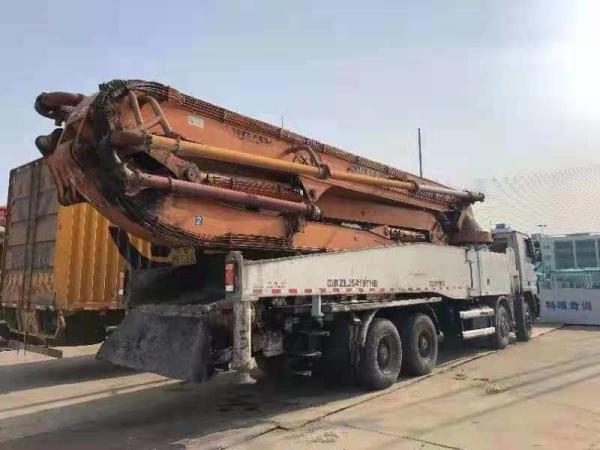 Zoomlion 52m pompe à béton usagée pour la structure type cylindre machines de construction