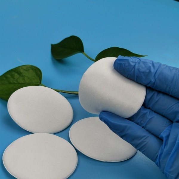 100/500個 バルク メイクアップ コットンパッド 低刺激性 丸型 不織布 フェイシャルパッド トラベルバッグ付き
