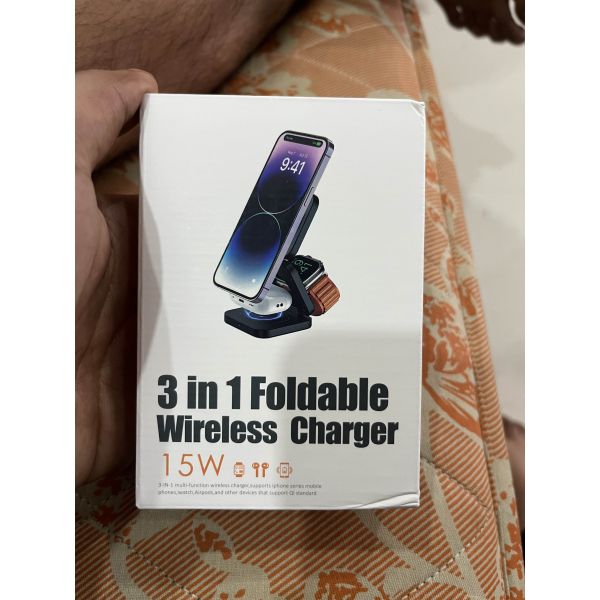 Folding Phone Watch Earbud Charger 3 In 1 Magnetic Wireless Desk Stand Charger