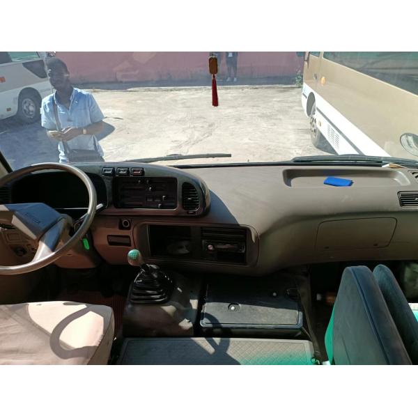 Автобус автобуса каботажного судна 30 Seater Тойота японский мини раскрывает дверь снаружи