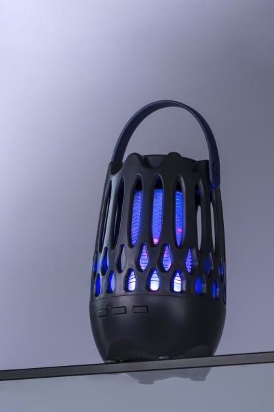 100 à 150 mètres carrés Surface applicable Camping extérieur rechargeable Mouchard tueur d'insectes Zapper avec lumière nocturne Bluetooth