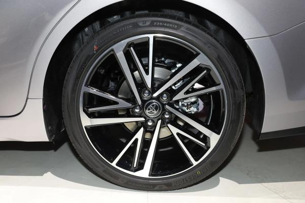 72kw Combined Maximum Power Toyota Camry 2024 Hybrid Gasoline Petrol Luxury Electric EV Sedan Car