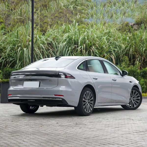 Galaxy A7 2025 PHEV Electric Sedan Lithium Battery with >700km NEDC Range and 150-200kW Motor Power