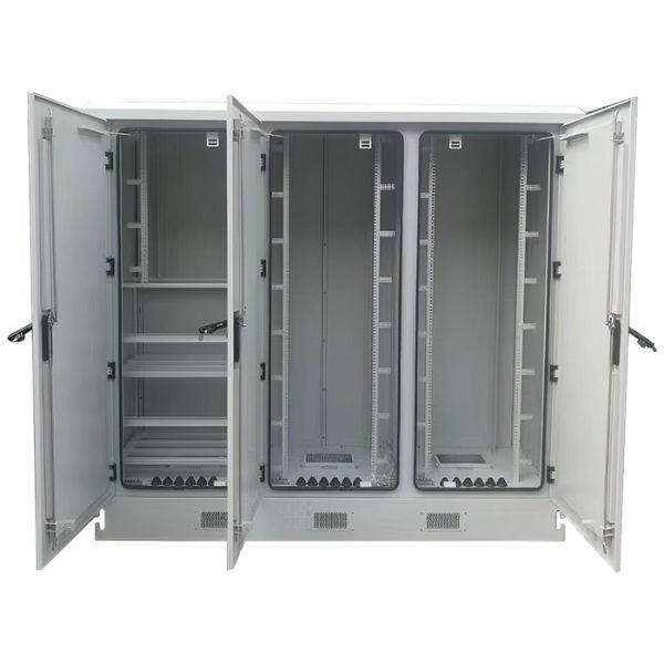Multifunctional Tri Bay Weatherproof Outdoor Enclosure Electrical IP55 Protection