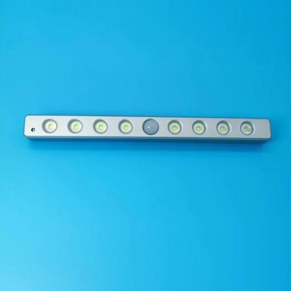 CE Certified 8 LED PIR Motion Sensor Mini Cabinet Light for Indoor Night Lighting Hotel