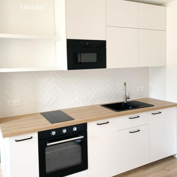 Мини-кухонный меламинный кухонный шкаф для гостиничного кухонного апартамента