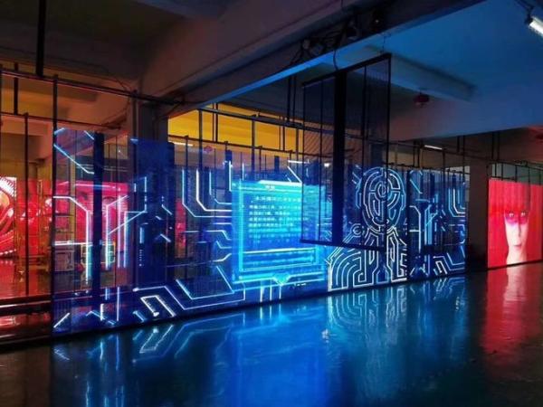 2880Hz Transparent Glass LED Display P3.9mm For Lobby And Hotel