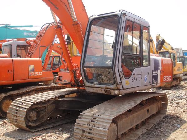 Taille originale de chaussure de l'année 1996 600mm d'équipement mobile de terre de la peinture X200-3 Hitachi