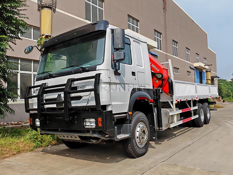 Howo Fence Cargo Truck 10Tons Folding Crane 6X6 10 Wheels 340hp For Sale