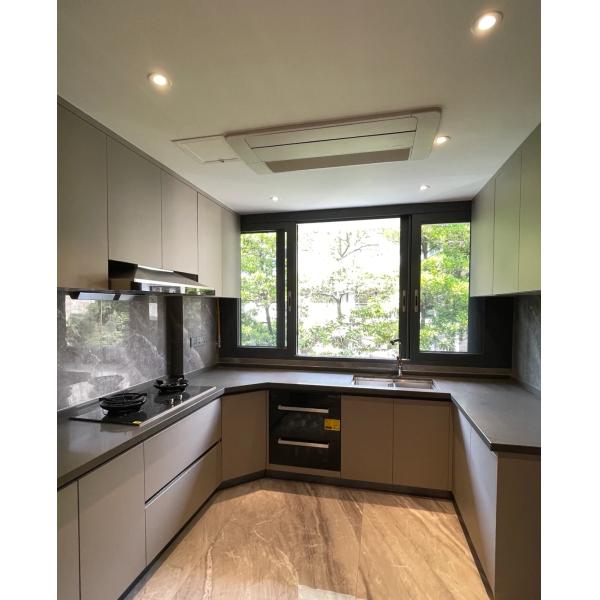 Custom Finish Kitchen Cabinet Modern Design Furniture with Fireproof Boards Material