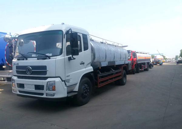 Dongfeng 10CBM Milk Tanker Truck , 10 Tons 4000 Gallons Milk Transportation Trucks