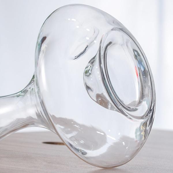 Finely Polished Glass Wine Decanter With Finger Hole Finger Hold Punt