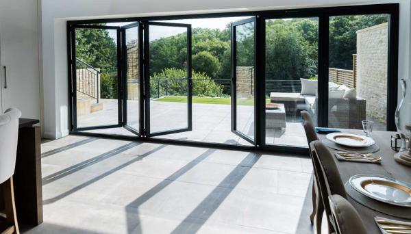Balcony Ultra Slim Aluminium Bifold Doors Insulating Glass With Light Rail