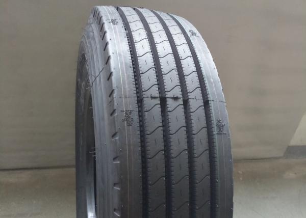 Four Grooves Travel Coach Tires 295/80R22.5 9.00 Inch Rim Width Fuel Efficient