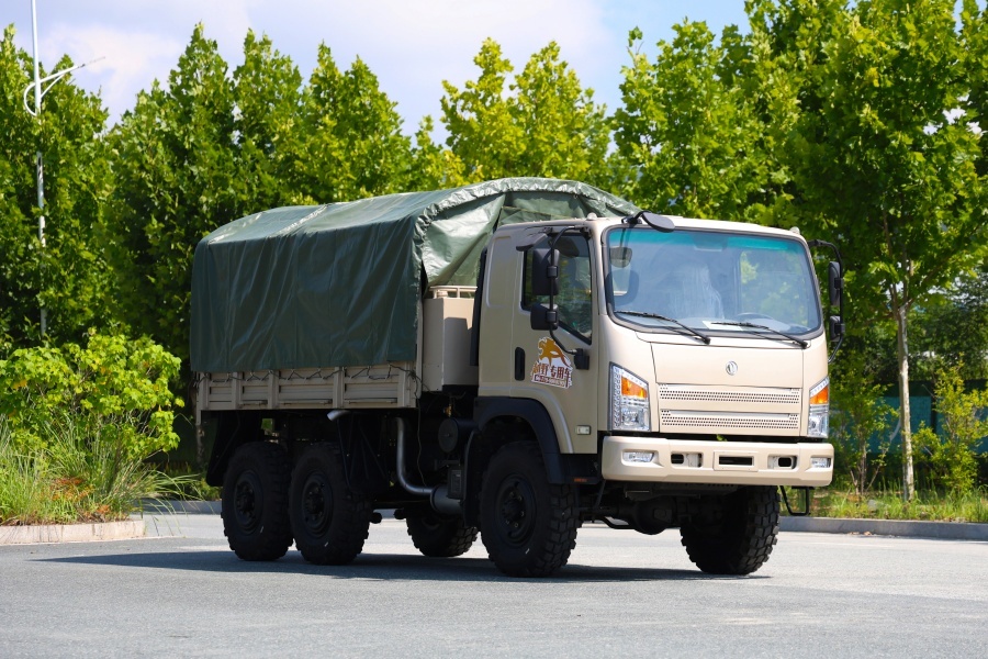 170‑HP Flat Cab 6x6 Off‑Road Cargo Truck With Tarpaulin Cover