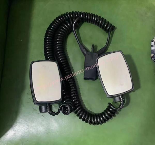 Pás externos pretas para a modificação Cardio-Aid-200B de Innomed do desfibrilador