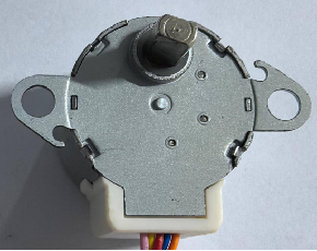 NEMA 17 Stepper Motor with 5.625° Step Angle, Low Noise 40 dB, and High Temperature Resistance up to 140°C