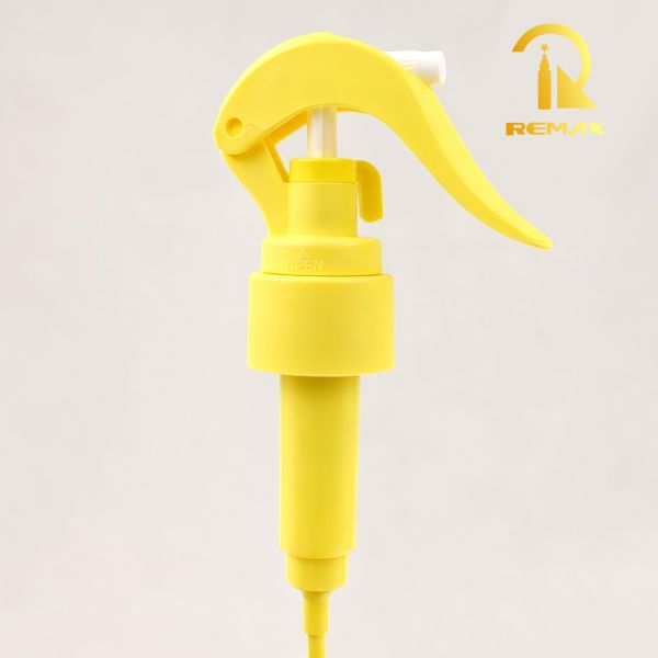 Refillable 200ml Yellow Mouse Sprayer Plastic Bottle