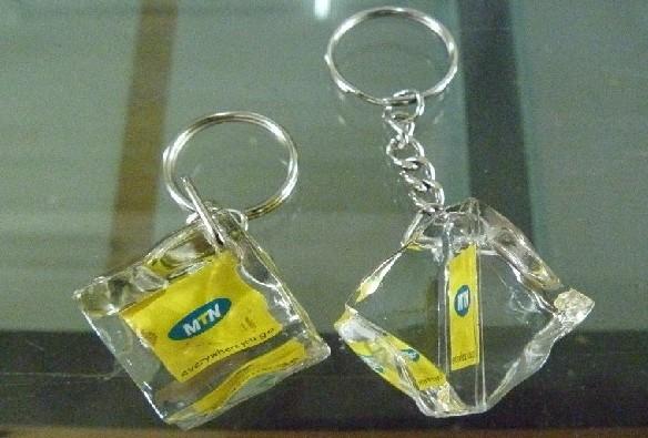 ice cube keychain with customers' logo as promotion gifts. beverage & beer  promotion gift