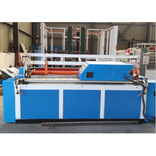Cortadora de papel higiénico pequeña, rebobinadora y máquina de grabación en relieve completamente automática