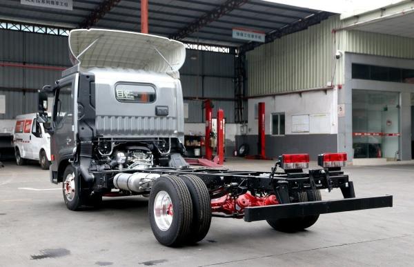 M9T Silver Gray Mini Cargo Truck 6 Speed Manual Automatic Transmission Light Diesel Heavy Truck 4x2 Drive Wheel Left