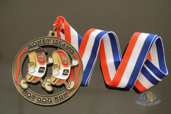 Custom Marathon And Racing Metal Awards With Cut Out Effect , Red / White / Blue Ribbon