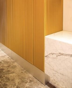 Glossy Finish Metallic Wall Covering Geometric Pattern 2mm Thickness