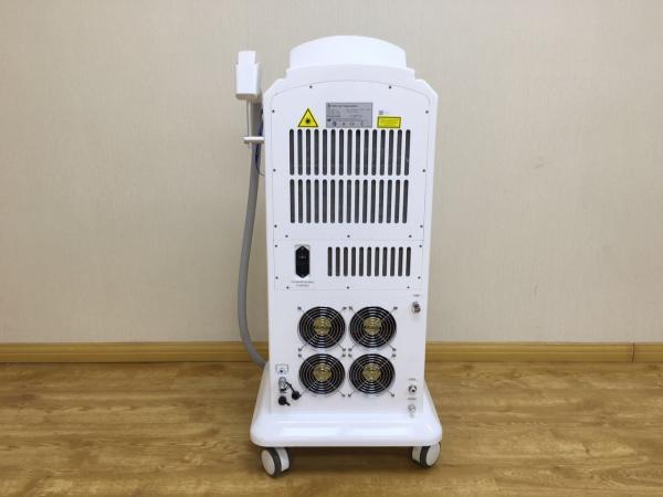 Verticle Professional Laser Hair Removal Equipment Permanent With 808nm Diode Laser