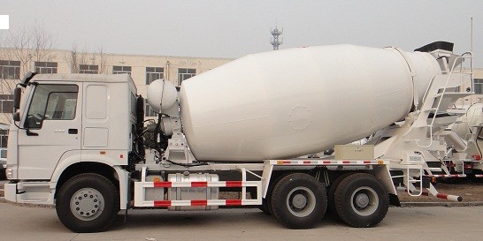 6X4 howo concrete truck mixer T5G ZZ1257N404HD1 RHD 14 cubic meters for vietnam