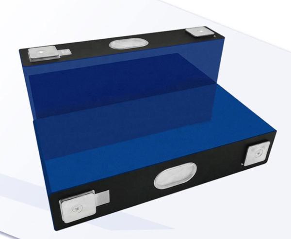 9000 Cycles Lithium Battery Cell Stable 300ah LiFePO4 Cell Screw Type