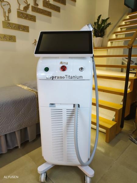 Diode Laser Hair Removal Machine Integrated Precombustion Power Supply 1600W Handle Power