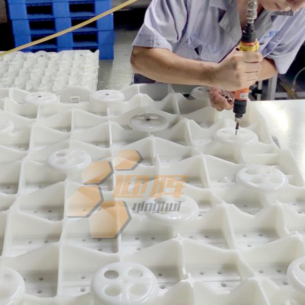 Outdoor Temporary Deck protection Carpet Event Flooring Plastic PP Interlocking Grass Protective Flooring