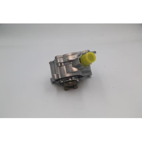 Auto Part Brake Booster Vacuum Pump BB5Z2A451C BB5E2A451BD LR025601 31370519 For Land Rover VO LVO Jaguar