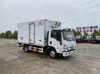 camions d'aliments surgelés de 130hp Isuzu Refrigerated Truck Cargo Van Truck 4x2