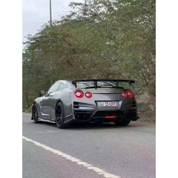 For Nissan GTR R35 Carbon Fiber Body Kit GTR Upgraded Top Style Carbon Fiber Front and Rear Bumper Side Skirt Spoilers