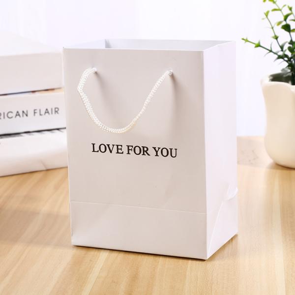 Custom Recycled Art Paper Gift Bags 12x8x4in with Logo Printing