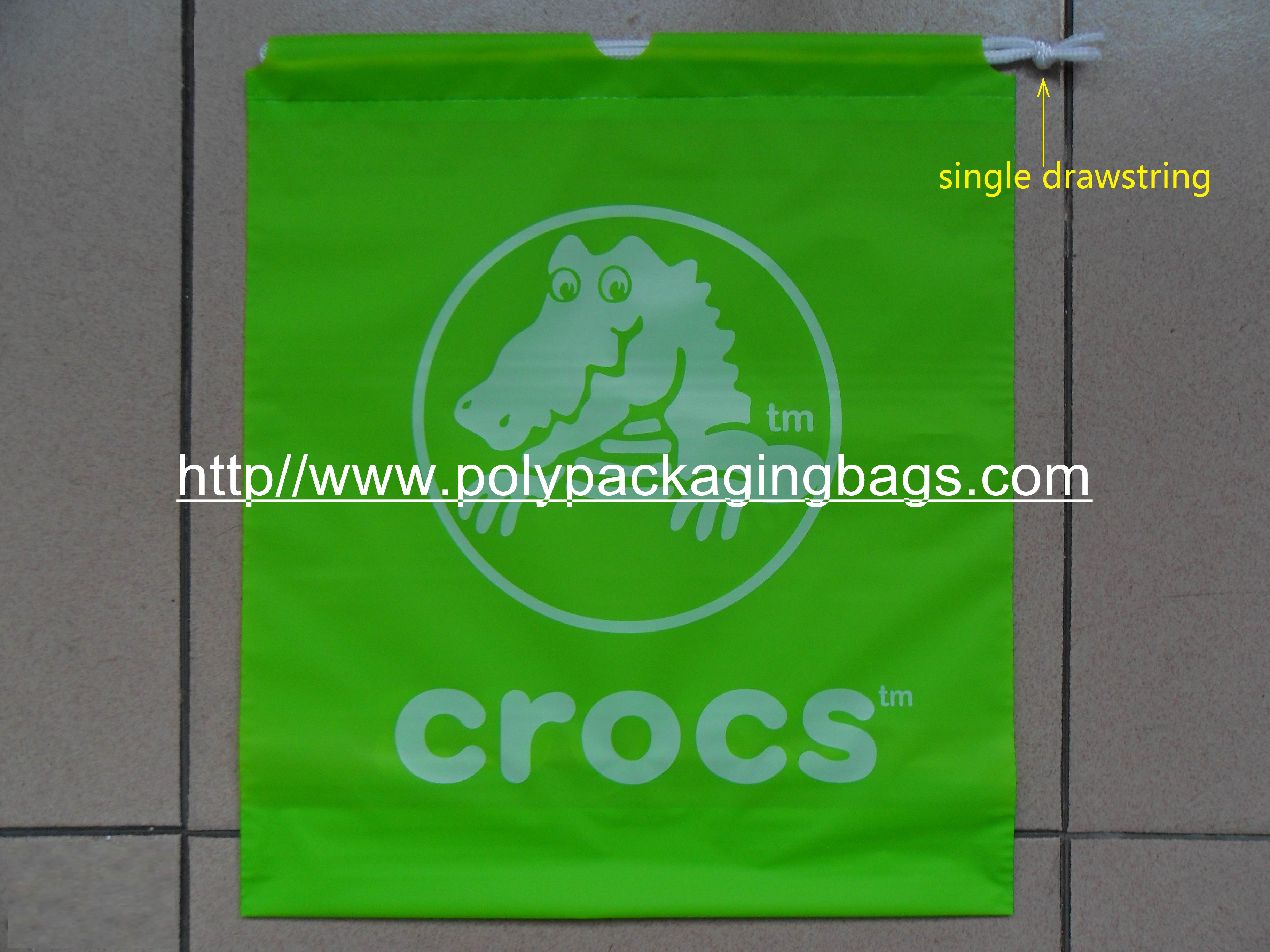 Цветастая пластмасса CPE/LDPE напечатала мешки Drawstring для игрушек/подарка