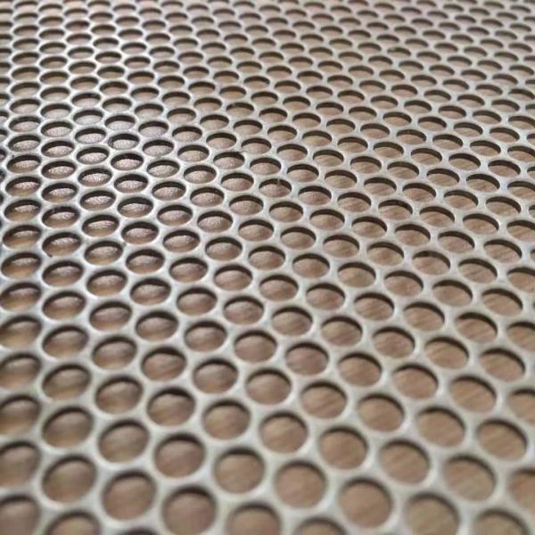 1.5mm Thickness Perforated Wire Mesh / Round Hole Mesh 2.0m Width