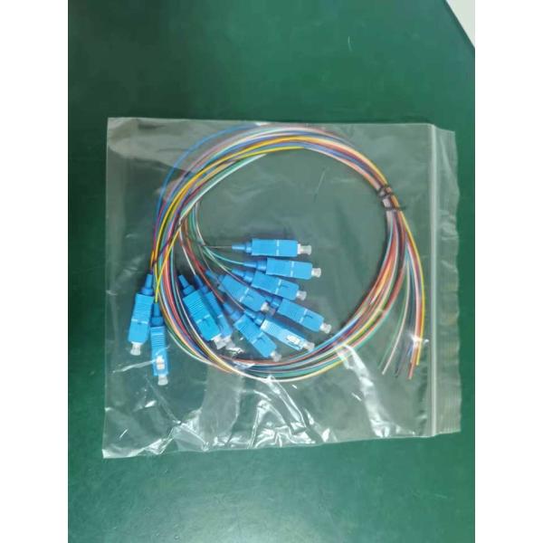 Outlet 0.9mm LSZH Fiber Optic Pigtails 12Cords 1.5 2.0 3.0 Insertion Loss ≤0.3dB 3