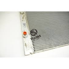 Radiador Audi A8 4E0121251G Parte del sistema de refrigeración de aluminio