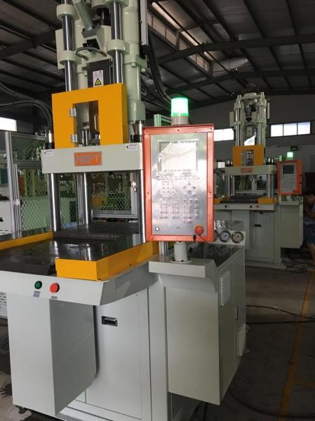 Máquina de moldeo por inyección de placa de una sola diapositiva vertical 55T