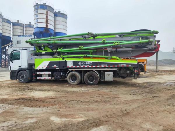 34870kg équipement lourd utilisé pour le mélange prêt Zoomlion56 Meter béton pompe