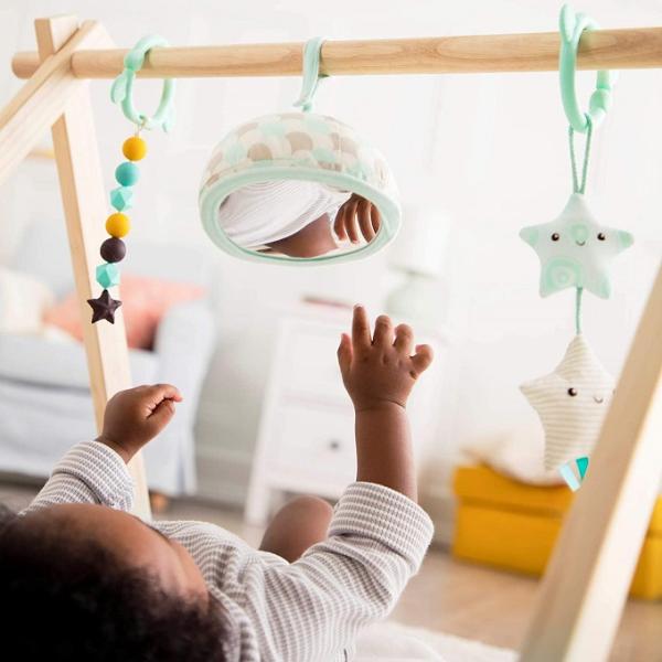 24.8 Inch Washable Baby Play Mat CE BSCI certification with hanging toys