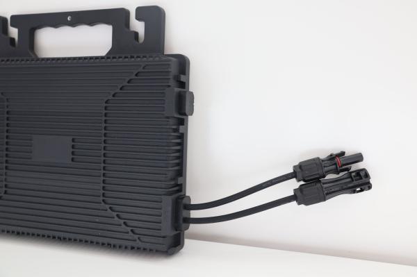 Small MPPT 2kw Solar Inverter For BIPV Modules Max. Input Current 13.5A