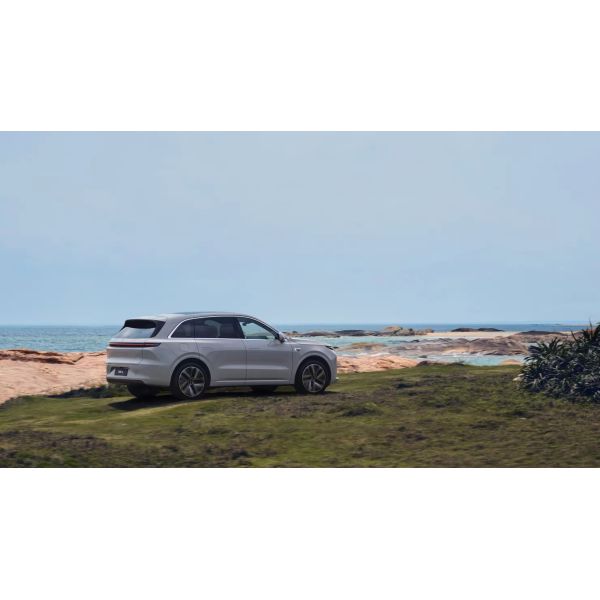 Li L6 2024 Hybrid Li Auto L6 Luxury Electric Car Vehicles 4WD Lixiang L6 Hybrid EV SUV Li L6 New Energy Vehicles