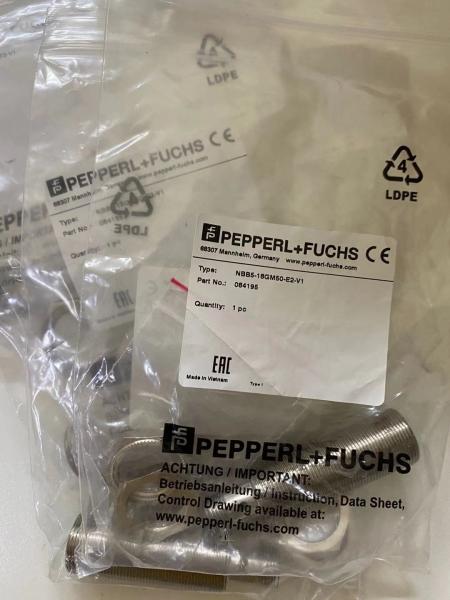 Inductive Sensor Pepperl+Fuchs NBB5-18GM50-E2-V1