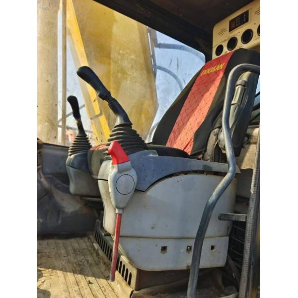 Komatsu PC220-7 Used Hydraulic Excavator 22 Ton 2nd Hand Excavator