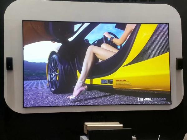Retractable Home Theater Projector Screen , 16x9 Projector Screen Wall Or Floor Stands Installed